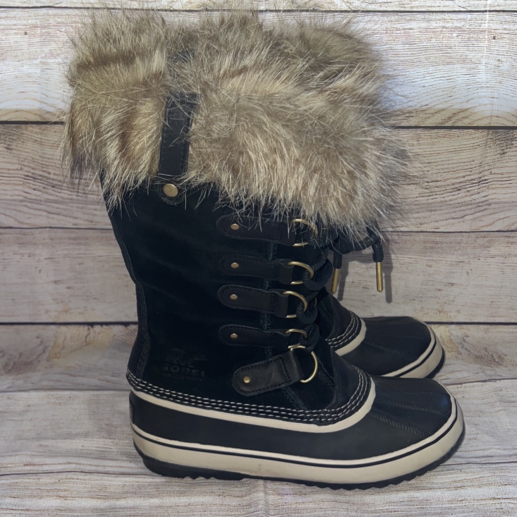 Women’s Joan Of Arctic Size 9 Sorel Boots